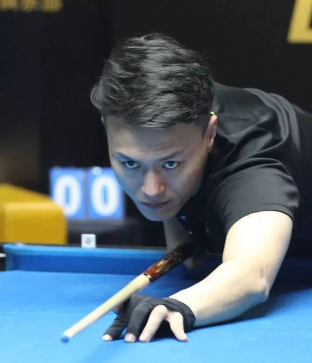 牵制中路防 牵制中路防