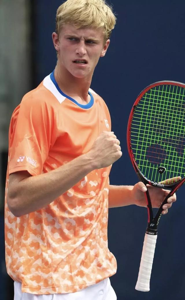 对手强攻旗 对手强攻旗